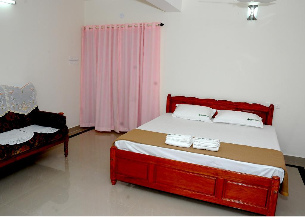 Greenfield Inn Thiruvananthapuram Bagian luar foto