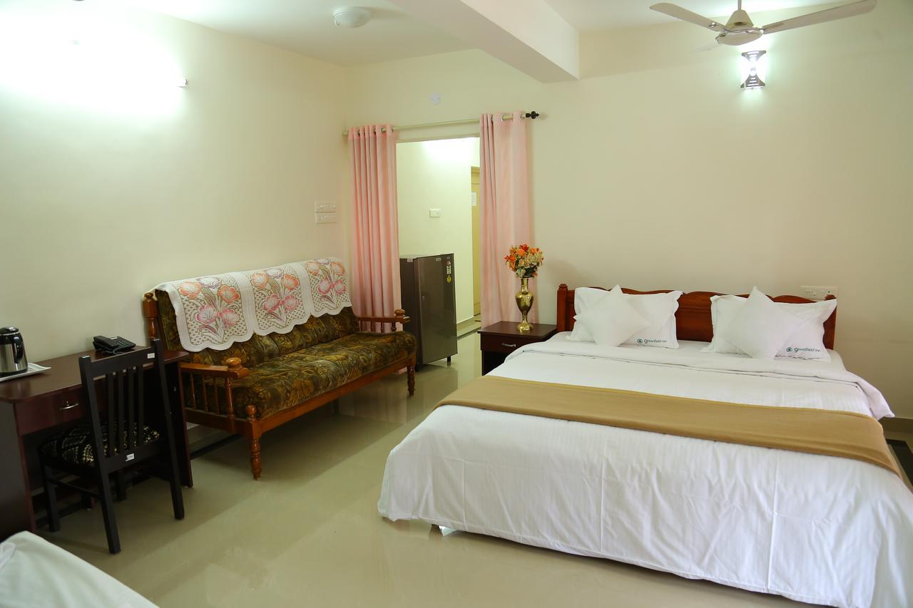 Greenfield Inn Thiruvananthapuram Bagian luar foto
